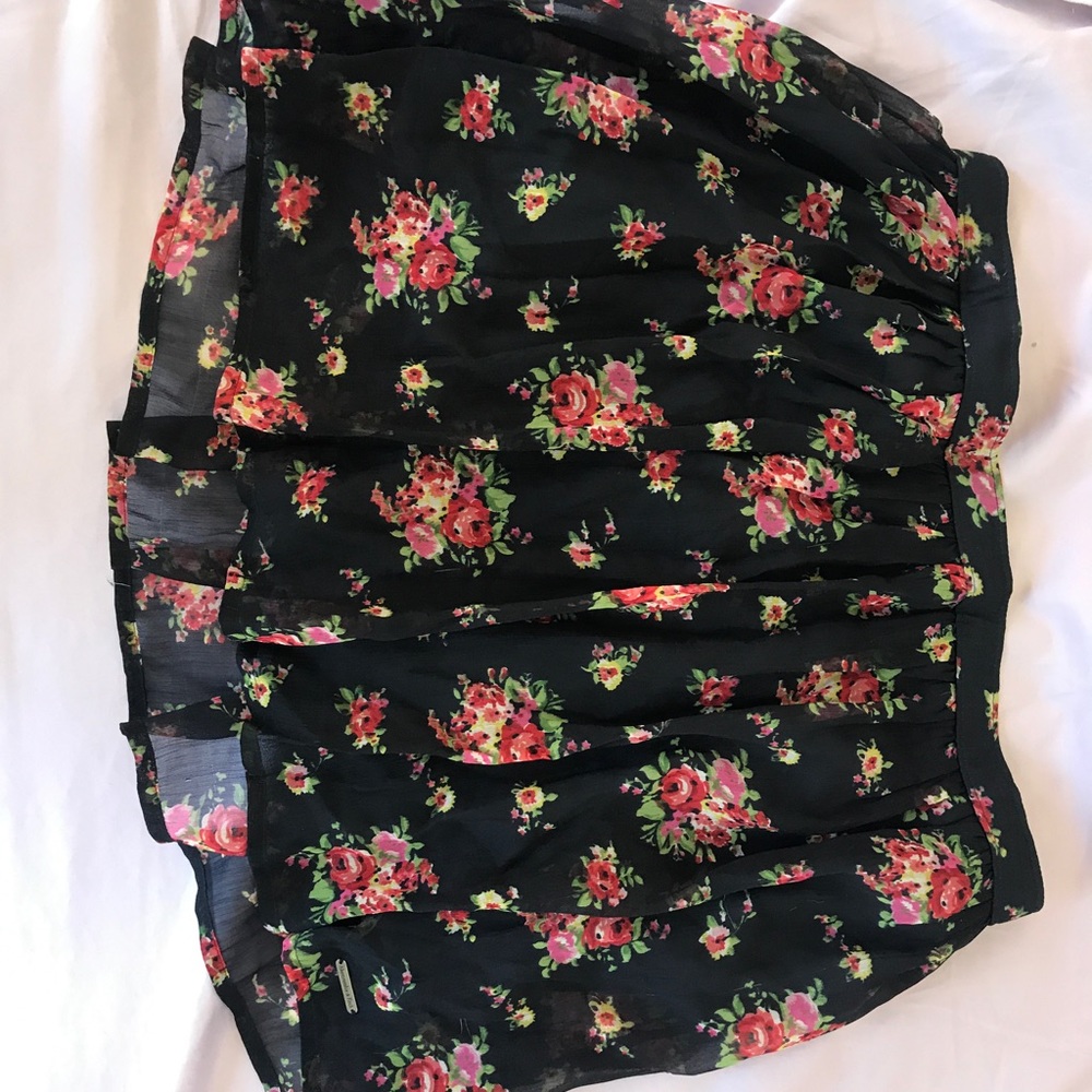 Floral mini skirt